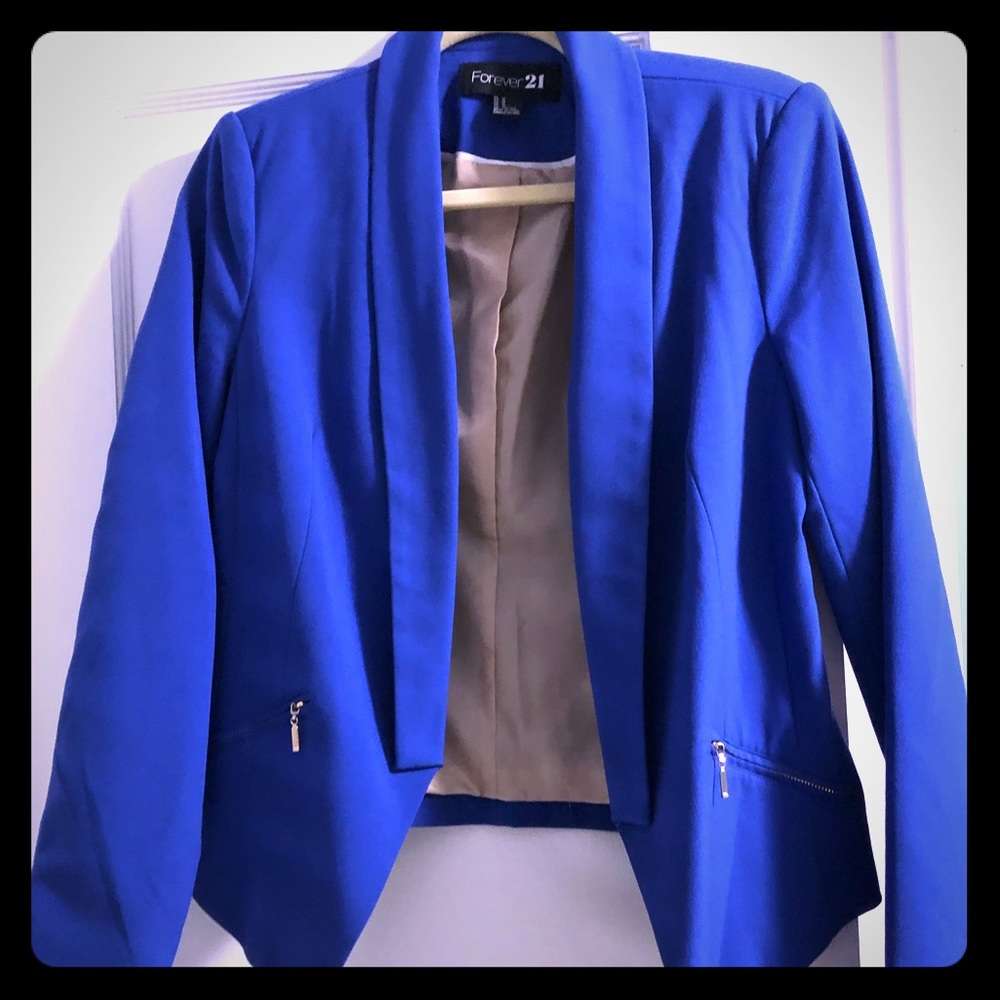 ⚠️LAST CHANCE⚠️ Blue Blazer with zipper detail